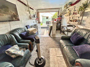 Photo 31- click for photo gallery